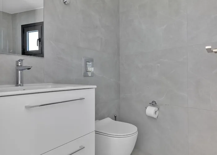 Апартаменты Phaedrus Living Alkminis Seaview Litore Пафос