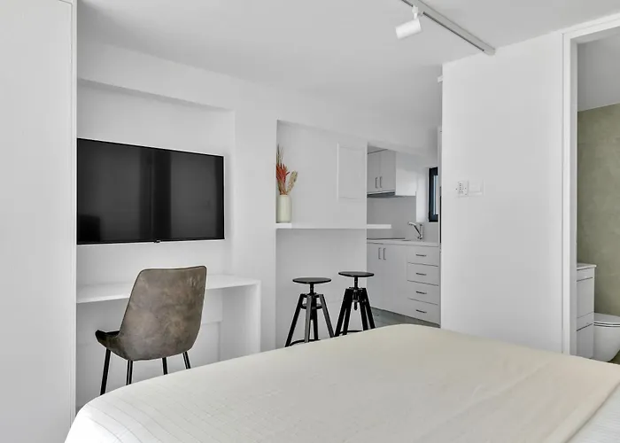 Phaedrus Living Alkminis Seaview Litore